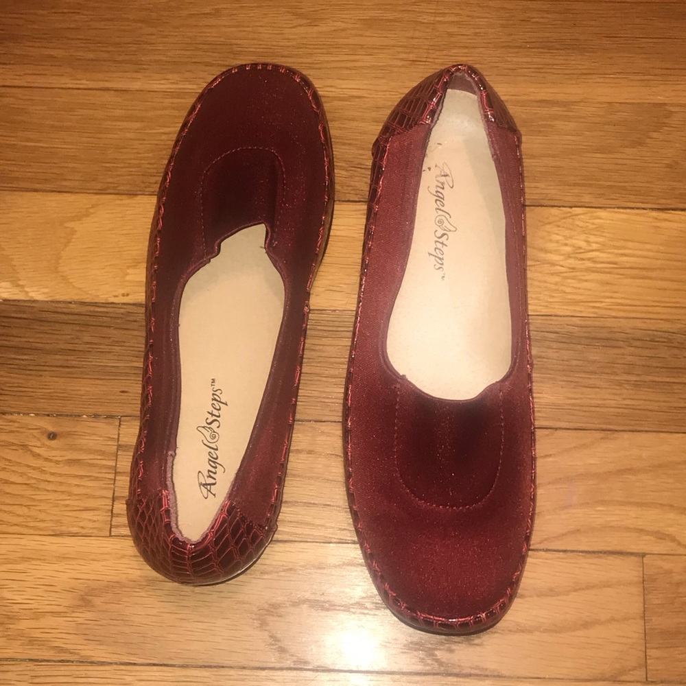 Angel Steps red snake print shoes